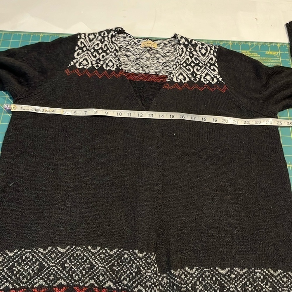One World open cardigan long black with designed sections long sleeves size 2X - Picture 14 of 14